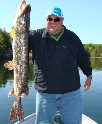 northern-pike-fishing