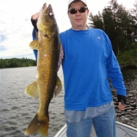 brad-nice-walleye